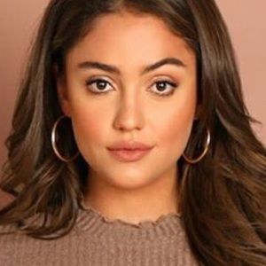 Meet your Posher, Aini